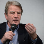 bernard kouchner malade cancer