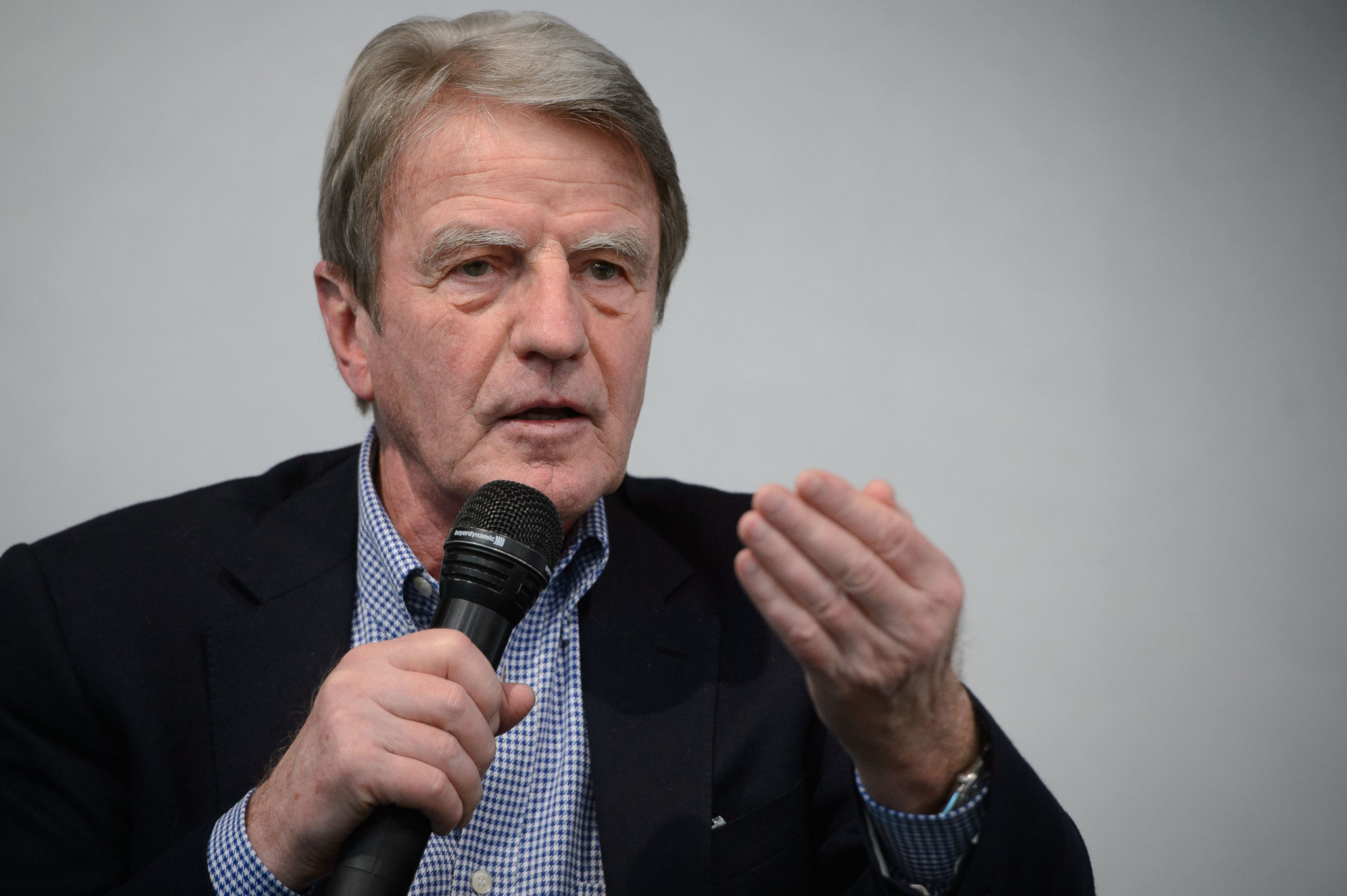 bernard kouchner malade cancer